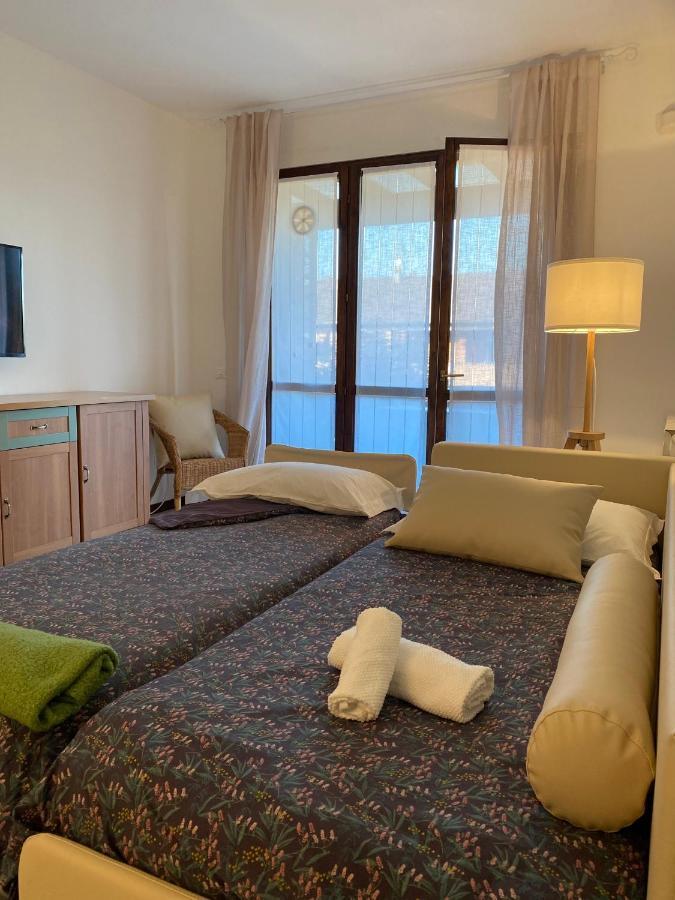 Casa Vittoria Διαμέρισμα Σιρμιόνε Εξωτερικό φωτογραφία